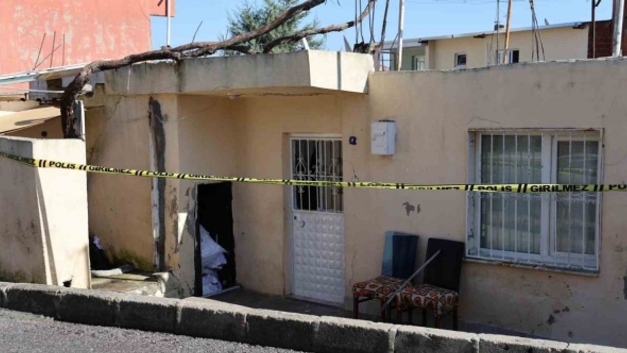 Zorla girdiği evde 12 yaşındaki kızı öldürdü, kızın annesini ağır yaraladı