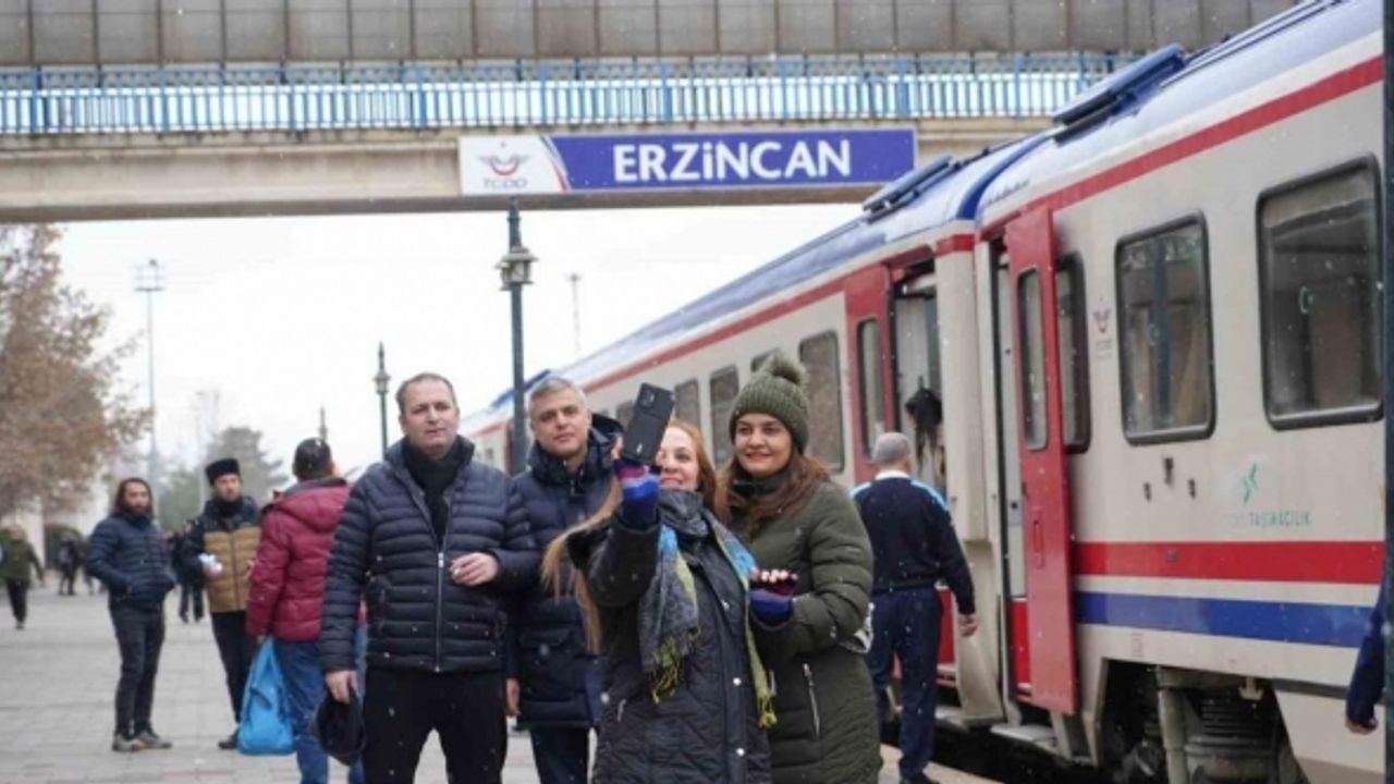 2023 yılında turizm geliri 54 milyar 315 milyon 542 bin dolar oldu