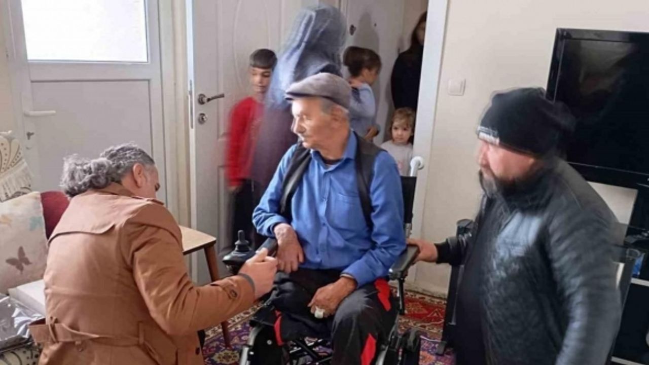 85 yaşındaki Enver Dede artık istediği gibi gezebilecek