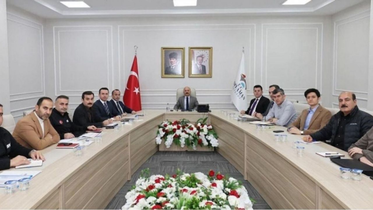 Adıyaman’da kalıcı deprem konutları ile ilgili toplantı yapıldı