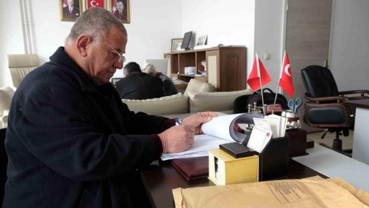 Aralıksız 30 yıldır özveriyle muhtarlık görevini yürütüyor
