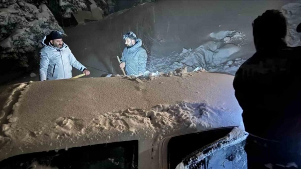 Artvin’de  çığ altında kalan operatör hayatını kaybetti