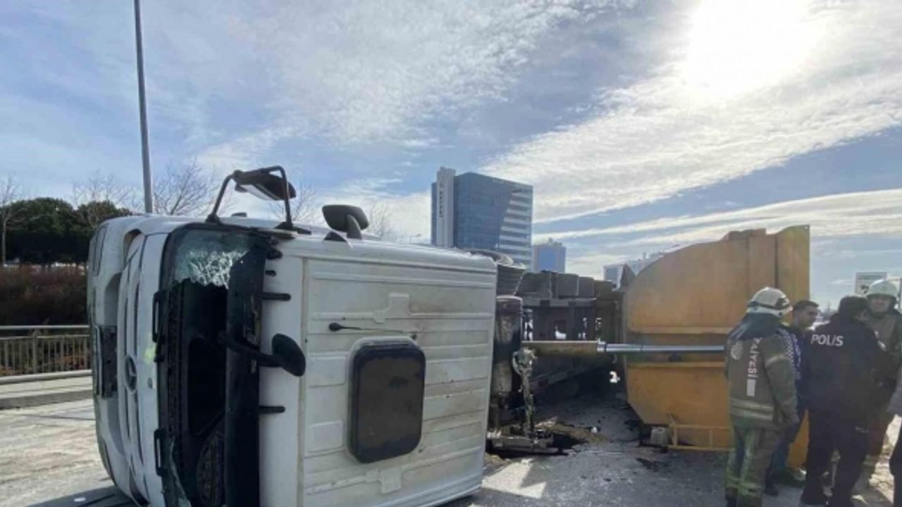 Bağcılar’da sürücünün kontrolünden çıkan hafriyat kamyonu devrildi: 1 yaralı