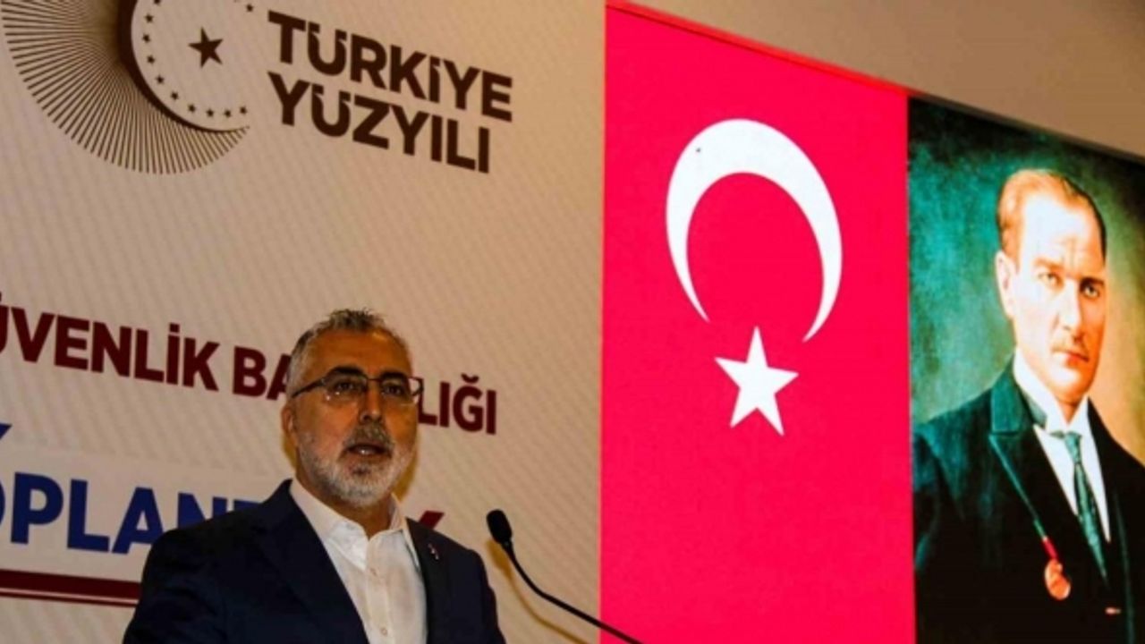 Bakan Işıkhan: “Türkiye yüzyılını emeğin, üretimin ve istihdamın yüzyılı yapmakta kararlıyız”