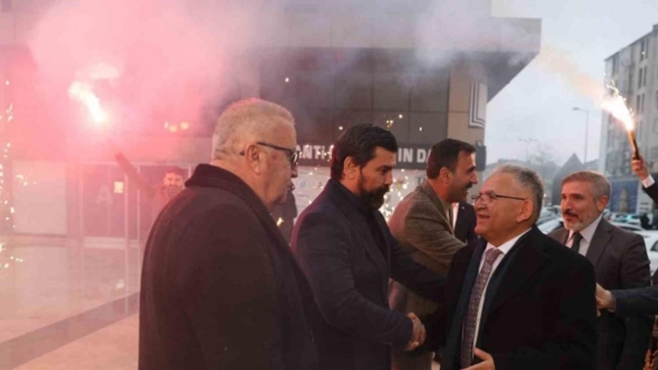 Başkan Büyükkılıç: "“Kayseri, büyükşehirler içerisinde yatırımlara en çok pay ayıran bir numaralı şehirdir"