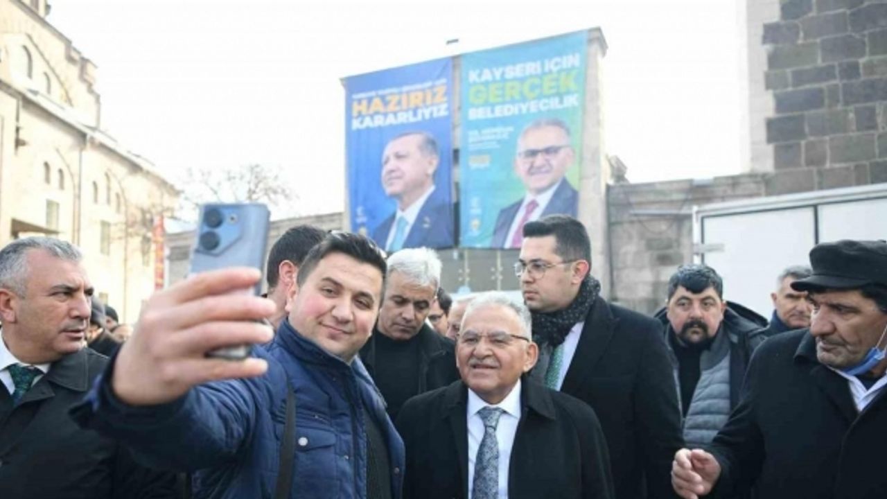 Başkan Büyükkılıç’tan "su indirimi, yeni havalimanı ve Kayserispor" müjdesi