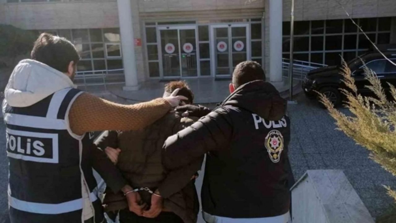 Başkasına ait kimlikle yakalandı, 20 yıl hapis kararı ile arandığı ortaya çıktı