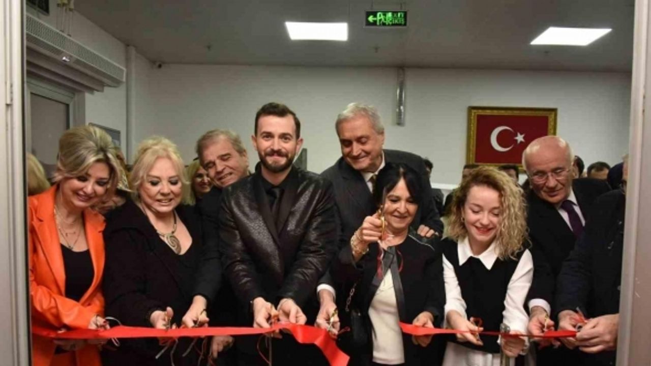 Bozüyük’te Zeki Müren ve Şükrü Tunar Sergisi törenle açıldı