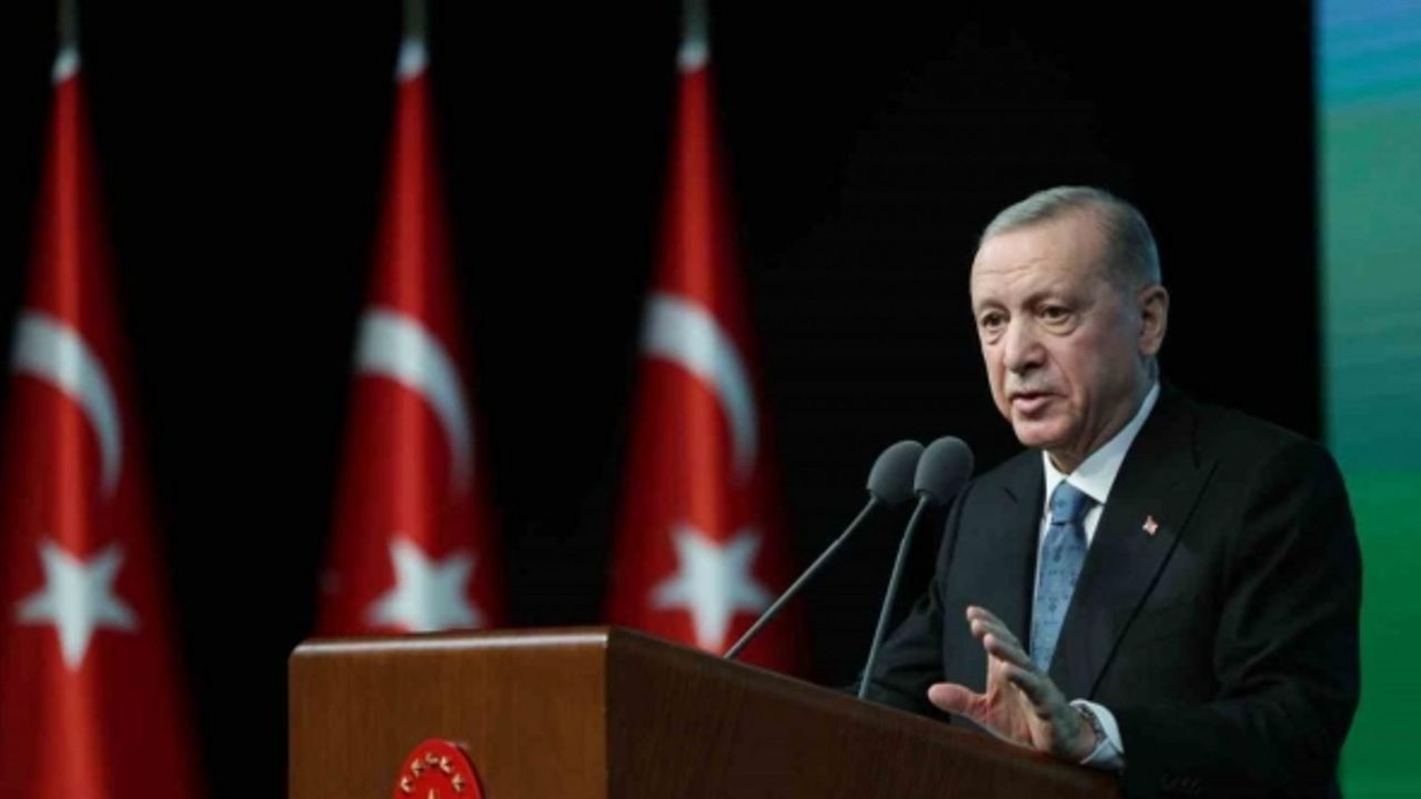 Cumhurbaşkanı Erdoğan: ”Modernliği ve ilerlemeyi bir gardırobun iki kapağı arasına hapsettiler”