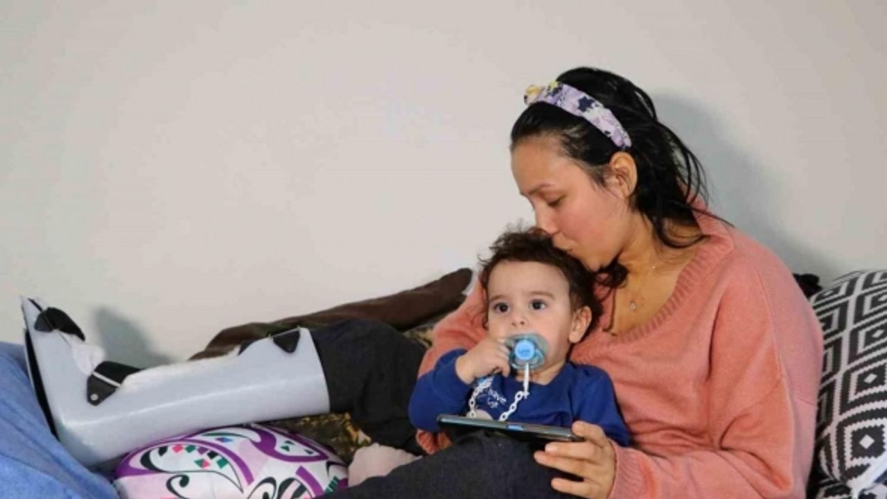 Depremzede Ayşenur, depremde kaybolan bebeğiyle 27 gün sonra buluştu