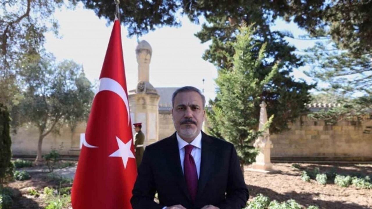 Dışişleri Bakanı Fidan, Malta’da Türk Şehitliği’ni ziyaret etti
