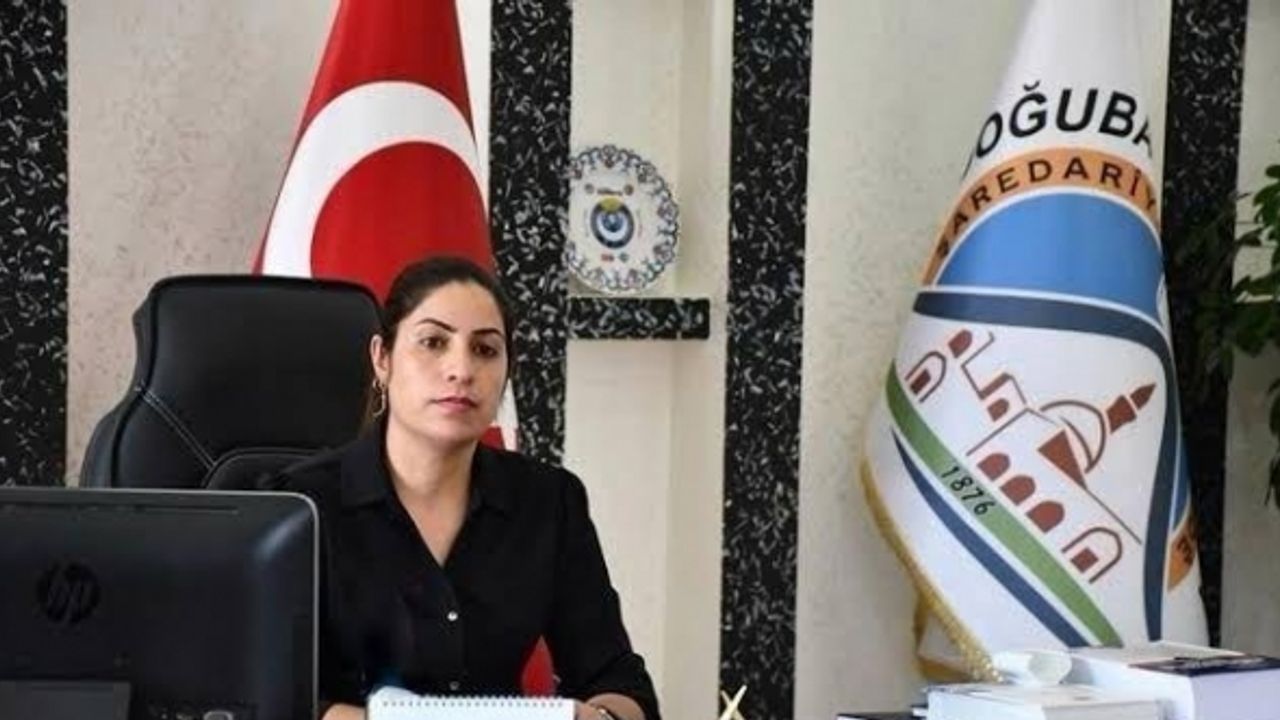 Doğubayazıt’ın mevcut Belediye Başkanı Acar bağımsız adaylığını açıkladı