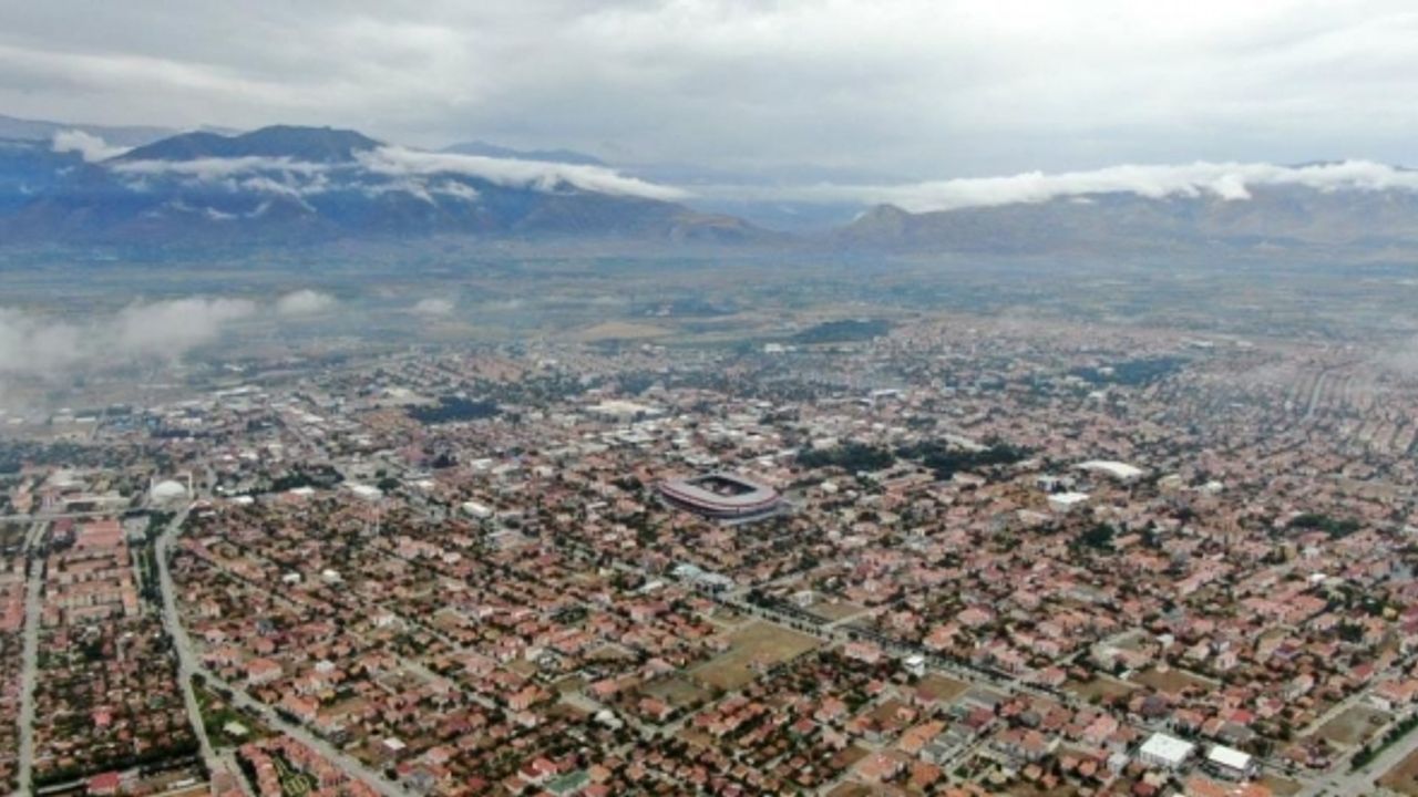 Erzincan’da 163 bin 87 metre kare alana yapı ruhsatı verildi