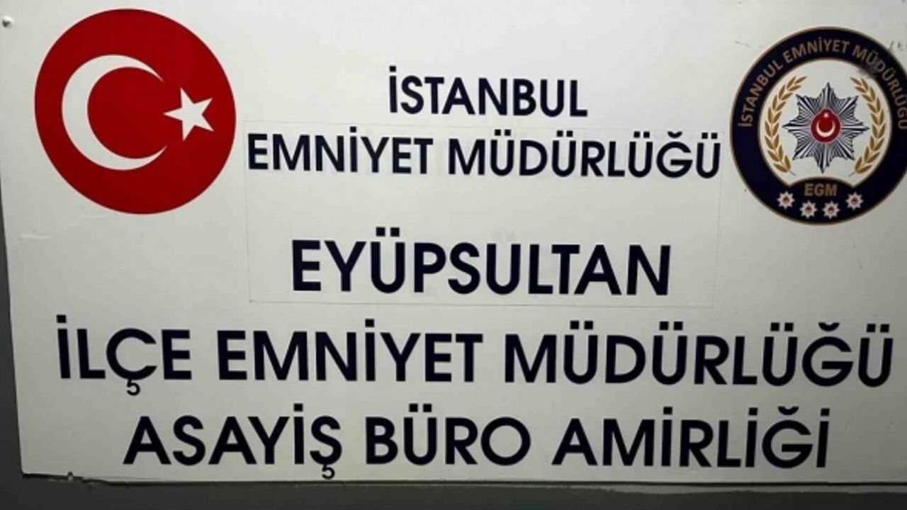 Eyüpsultan’da bir güzellik merkezinde uyuşturucu ticareti: 2 kilogram uyuşturucu ele geçirildi