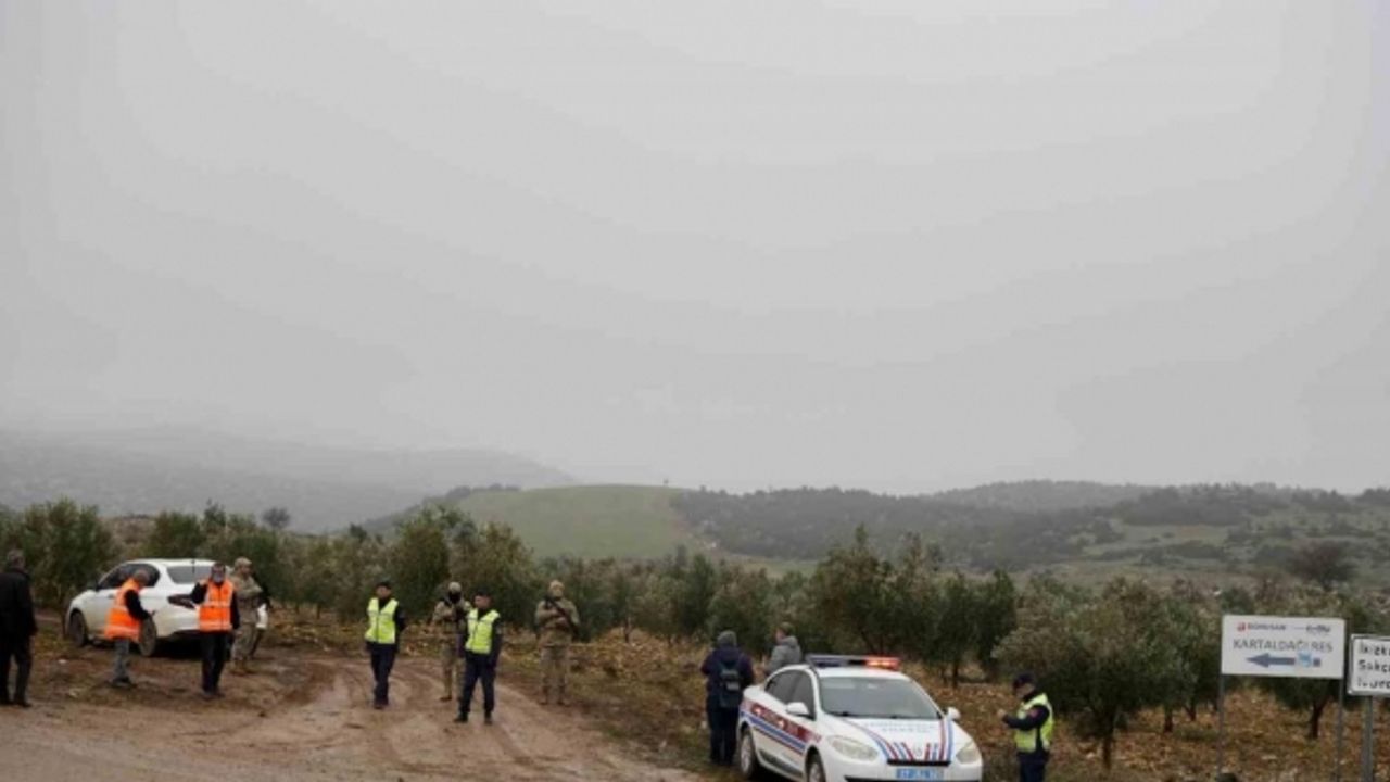 Gaziantep’te düşen helikopterin enkazını kaldırma çalışmaları devam ediyor