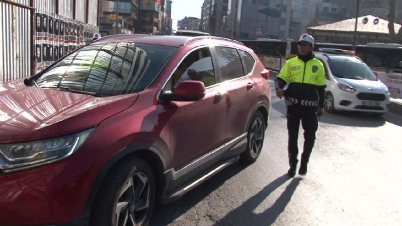 Kadıköy’de dron destekli denetim: Sürücülere para cezası yağdı