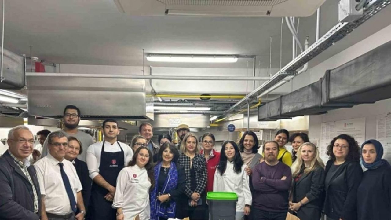 Karbon oranını yüzde 1 arttırarak, toprağın 170 tondan fazla su tutması sağlanabiliyor