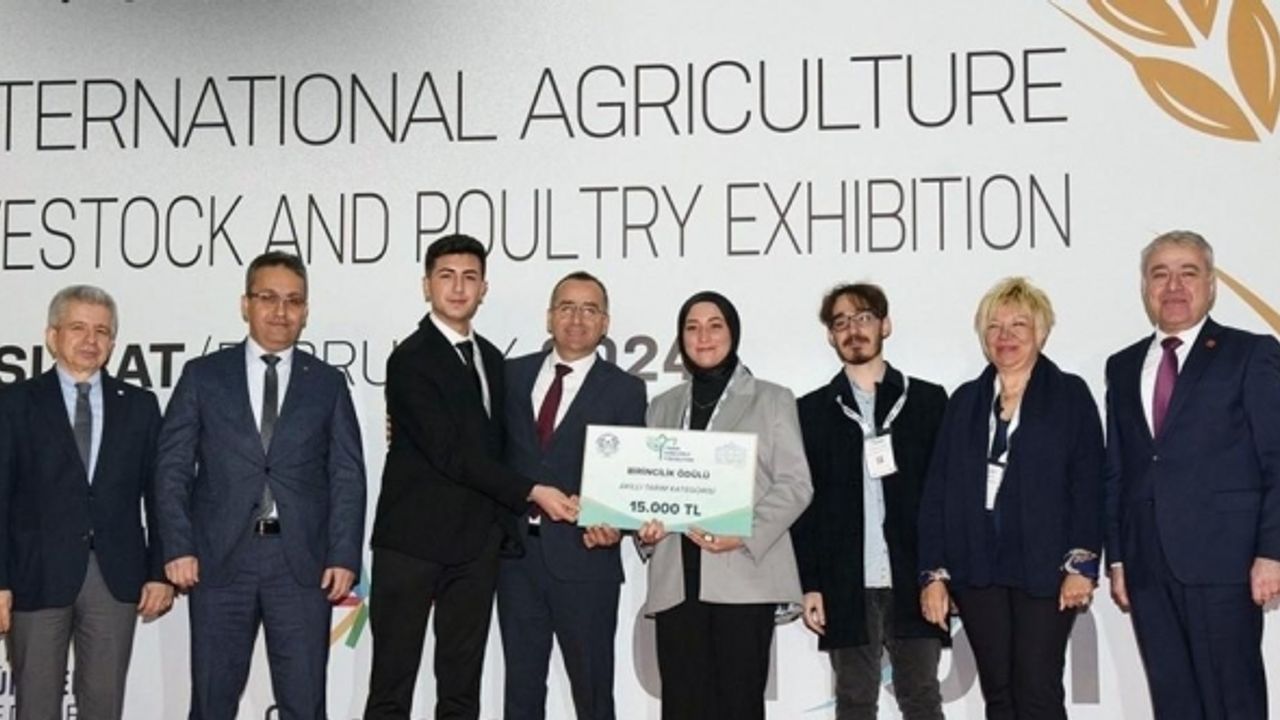 Kastamonu Üniversitesi öğrencilerinden “Tarım Gençlerle Yükseliyor” fikir yarışmasında büyük başarı