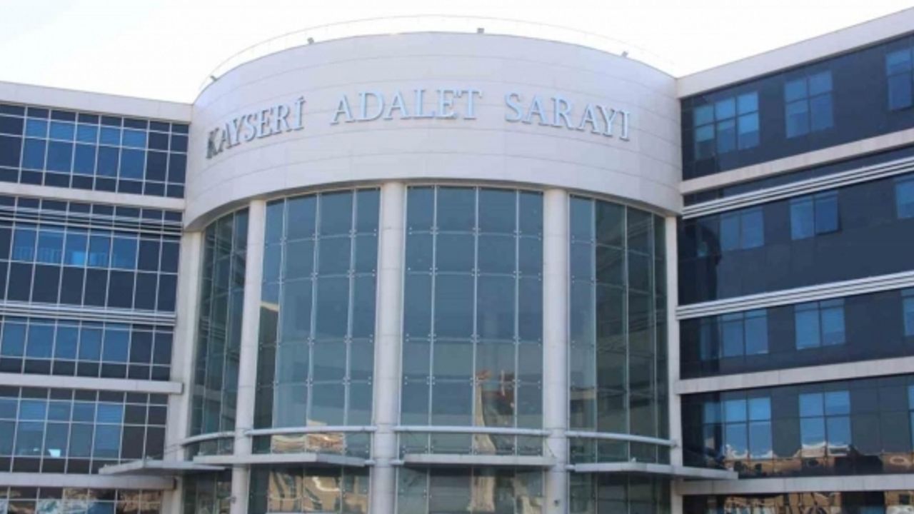 Kayseri’de ortaokula kadar eniştesi olarak bildiği babasını öldüren kadın hakim karşısına çıktı