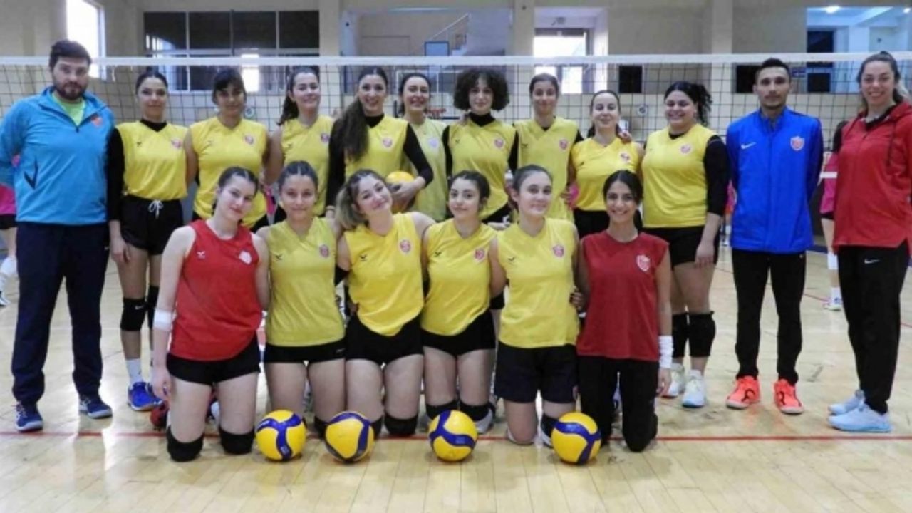 Kepez’in sultanları üst üste hazırlık maçlarıyla hazırlanıyor