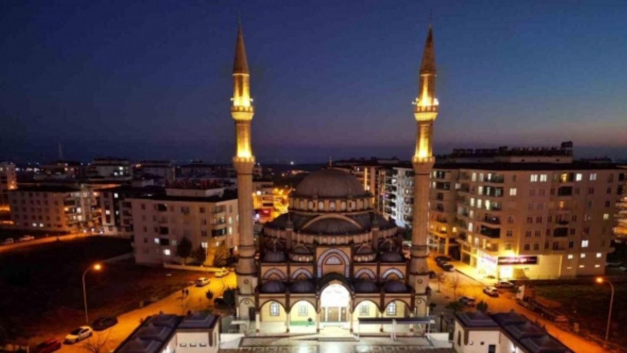 Kilis’te camiler doldu taştı