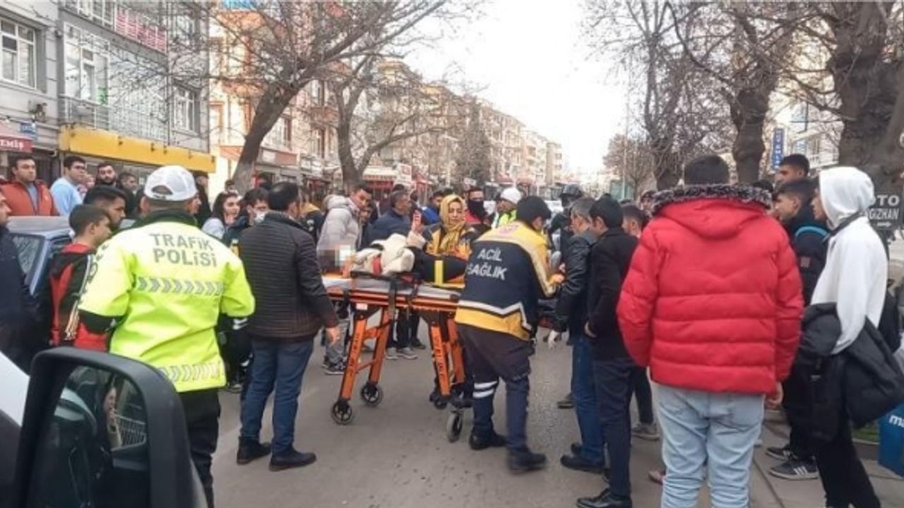 Kırıkkale’de feci kaza: Sürücü ve yaya ağır yaralandı