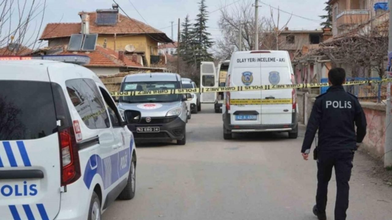Konya’da yalnız yaşayan adam evinde satırla öldürülmüş halde bulundu