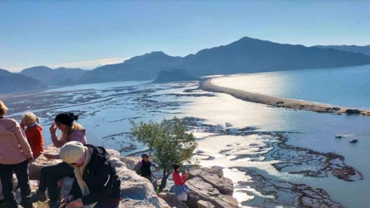 Köyceğiz Çandır Seyir Terası, nefis manzaralar sunuyor