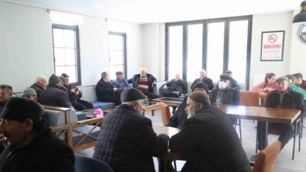 Melikgazi’de yaşlılar ’Eski Çınarlar Yaşam Merkezi’nde çok mutlu