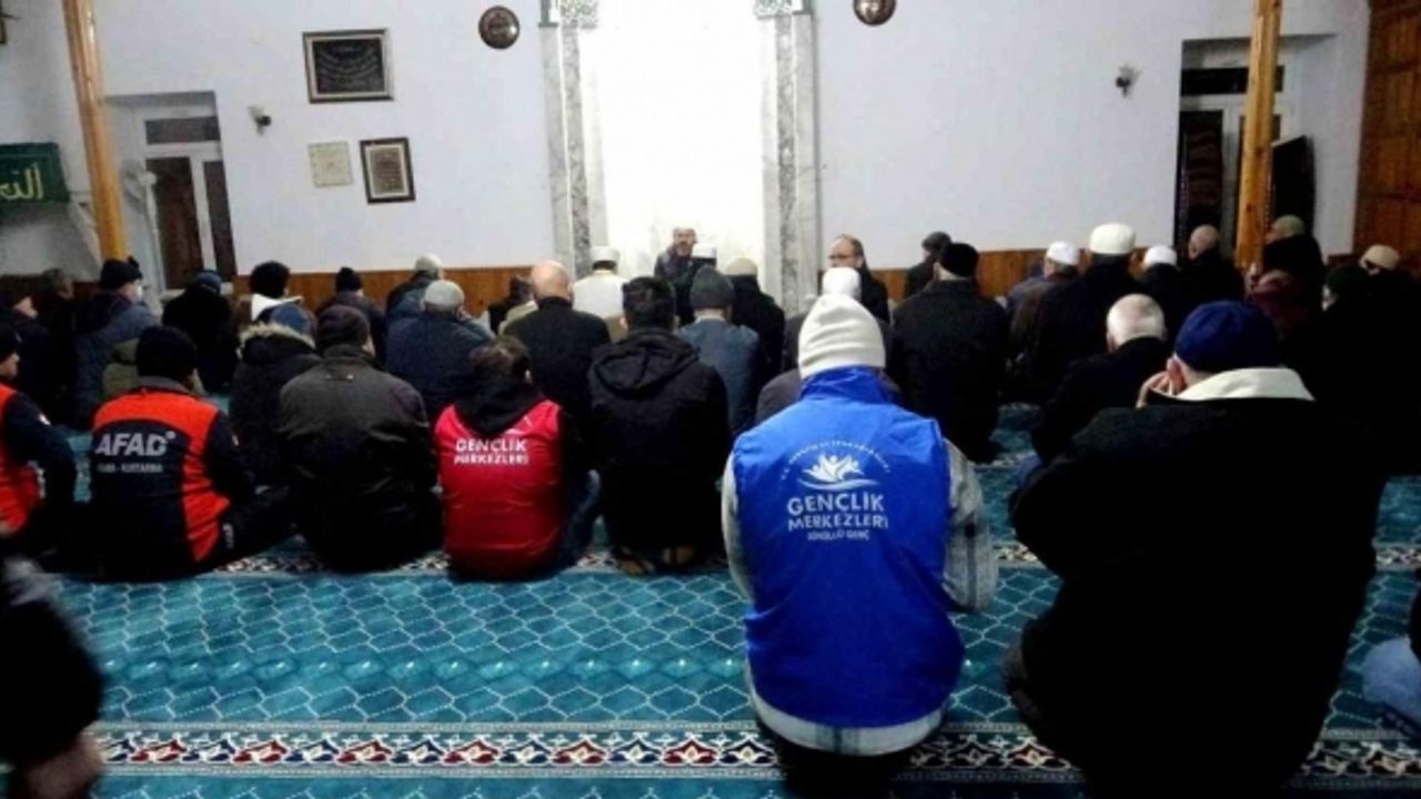 Muğla’da depremde hayatını kaybeden vatandaşlar için dua edildi