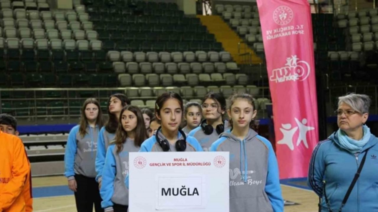 Okul sporları voleybol yıldızlar grup birinciliği Muğla’da başladı