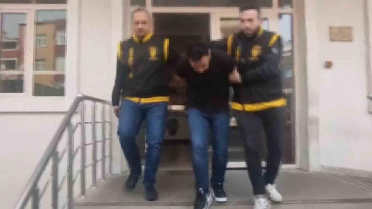 Pendik’te boşandığı eşini sokak ortasında bıçaklayarak öldürdü