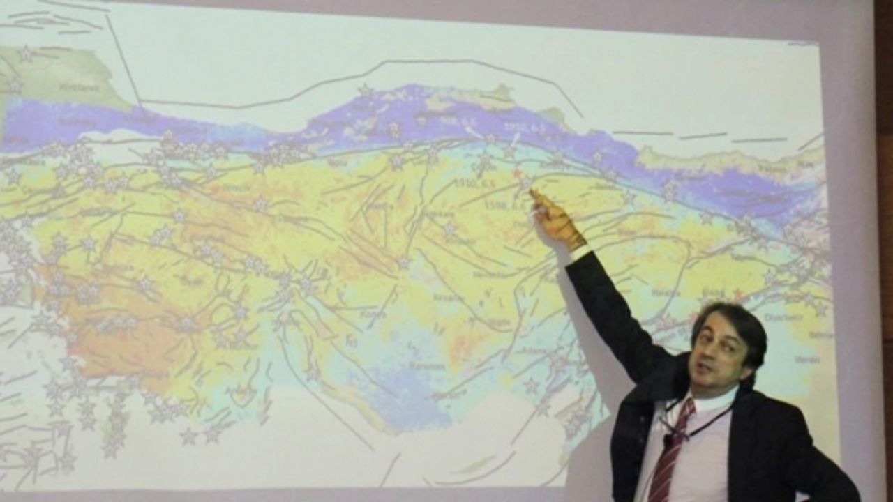 Prof. Dr. Kutoğlu, "Deprem ve Deprem Dirençli Kentleşme" konulu konferansa katıldı