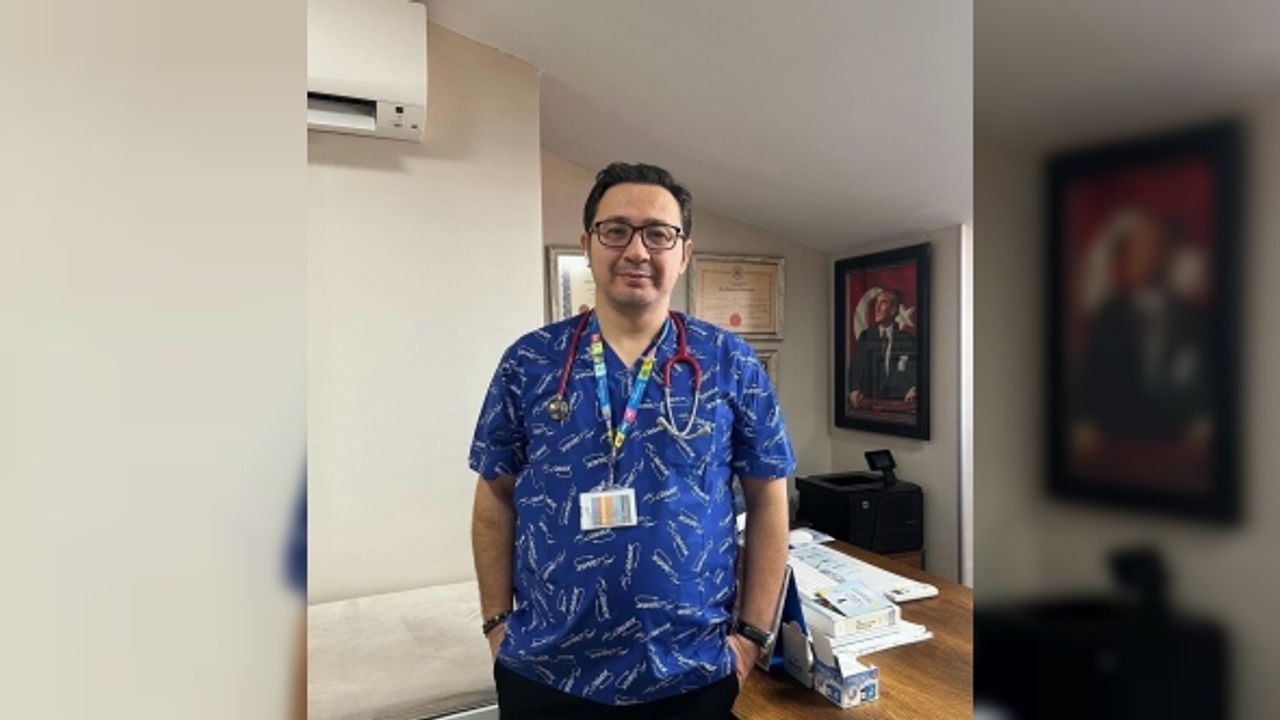 Prof. Dr. Murat Çakır: “İlk 6 aylık çocuklarda dışkıda kanamaya dikkat edilmeli”