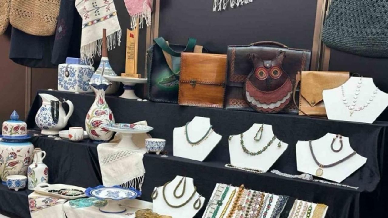 Tarım ve Orman Bakanlığınca ikincisi düzenlenen ’El Sanatları Sergisi’nin açılışı gerçekleştirildi