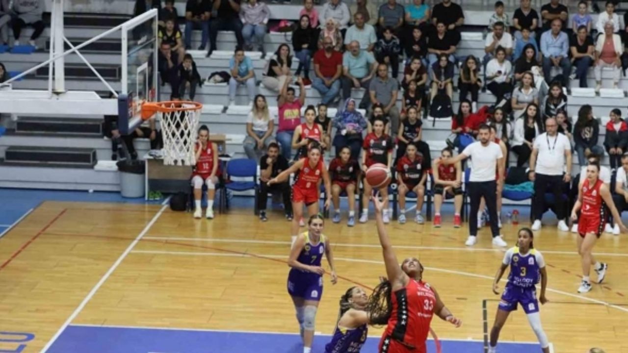 Turgutlu Belediyesi Kadın Basketbol takımı play-off için sahaya çıkacak