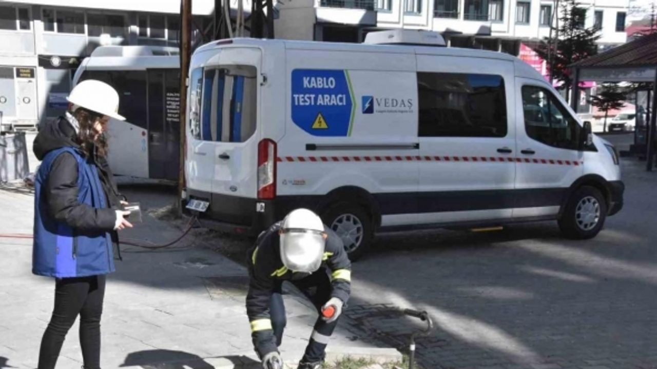 VEDAŞ’ın son teknoloji ’Kablo Test Aracı’ göreve başladı
