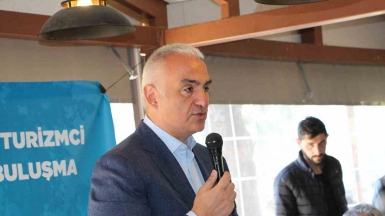 Bakan Ersoy: "Olympos ve Phaselis gibi yerlerde gece müzeciliği ile turizmi destekleyeceğiz"