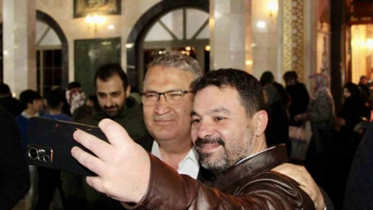 Başkan Çerçi ilk teravih namazını Saruhanbey Camii’nde kıldı