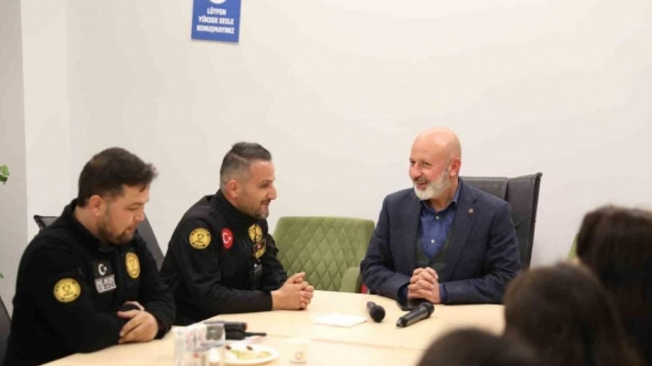 Başkan Çolakbayrakdar, “İnsanı merkez alan hizmet anlayışıyla çalışıyoruz”