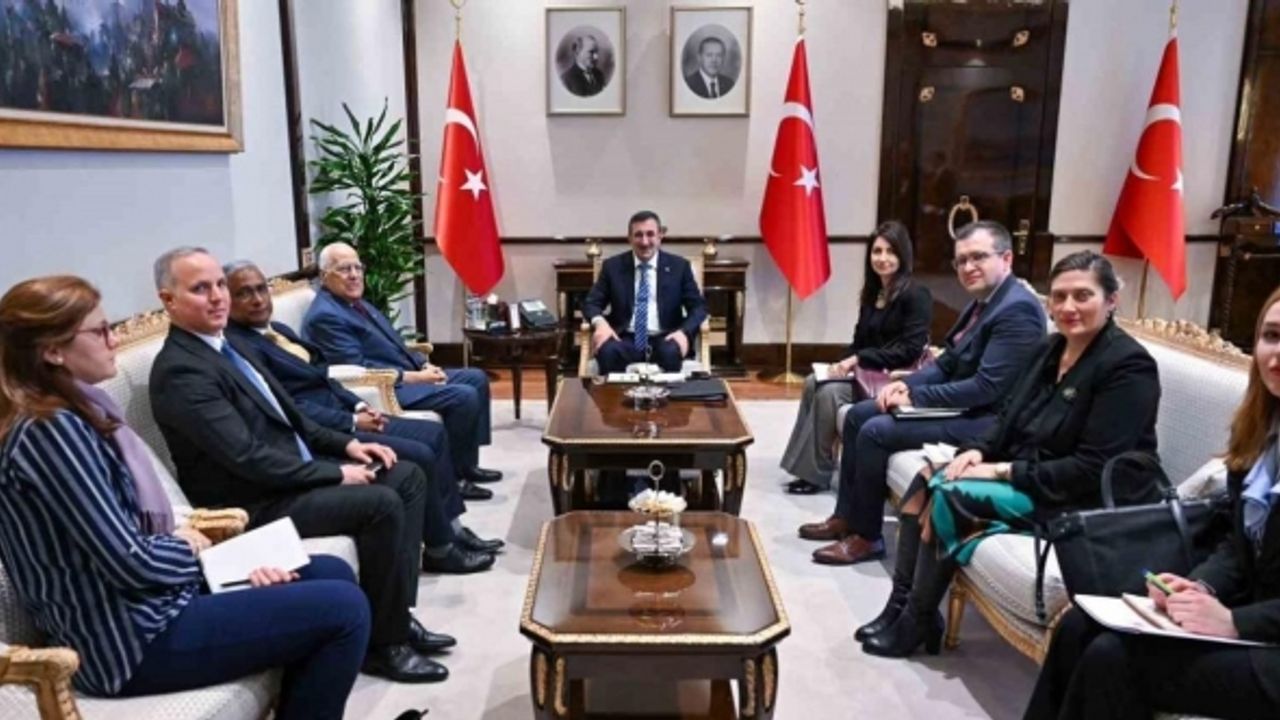 Cumhurbaşkanı Yardımcısı Yılmaz, Küba Başbakan Yardımcısı Ruis ile görüştü