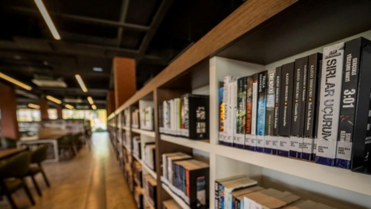 Derince Kütüphanesi 8 bin kitapla gençlere hizmet verecek
