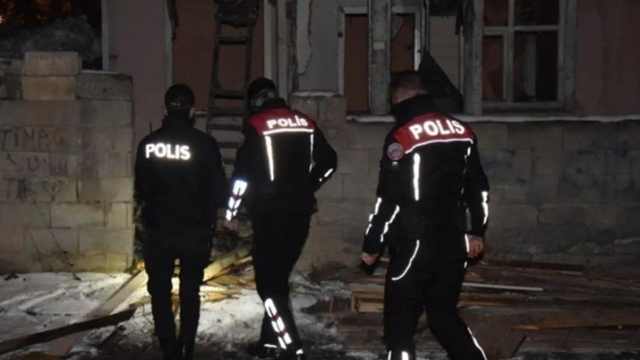 Erzincan’da son 1 haftada toplam 32 yıl 5 ay 8 gün kesinleşmiş hapis cezası bulunan 13 şahıs yakalandı