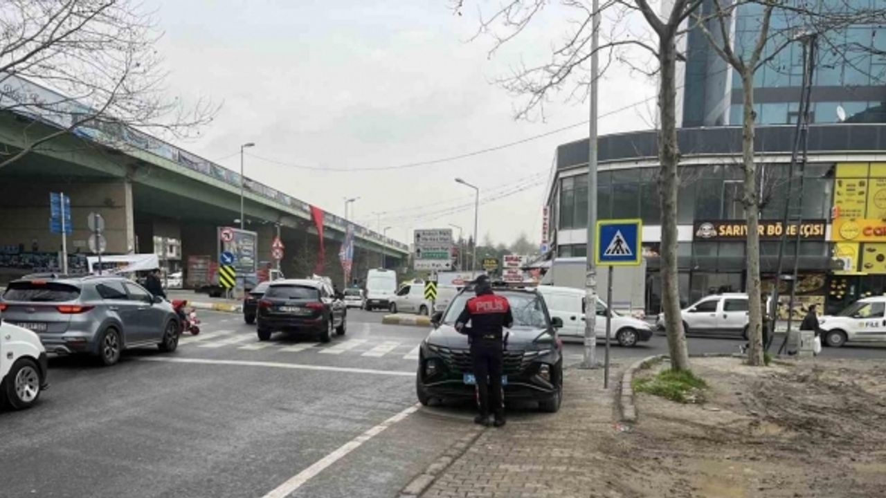 Esenyurt’ta film sahnelerini aratmayan polis ile şüpheli kovalamacası kamerada