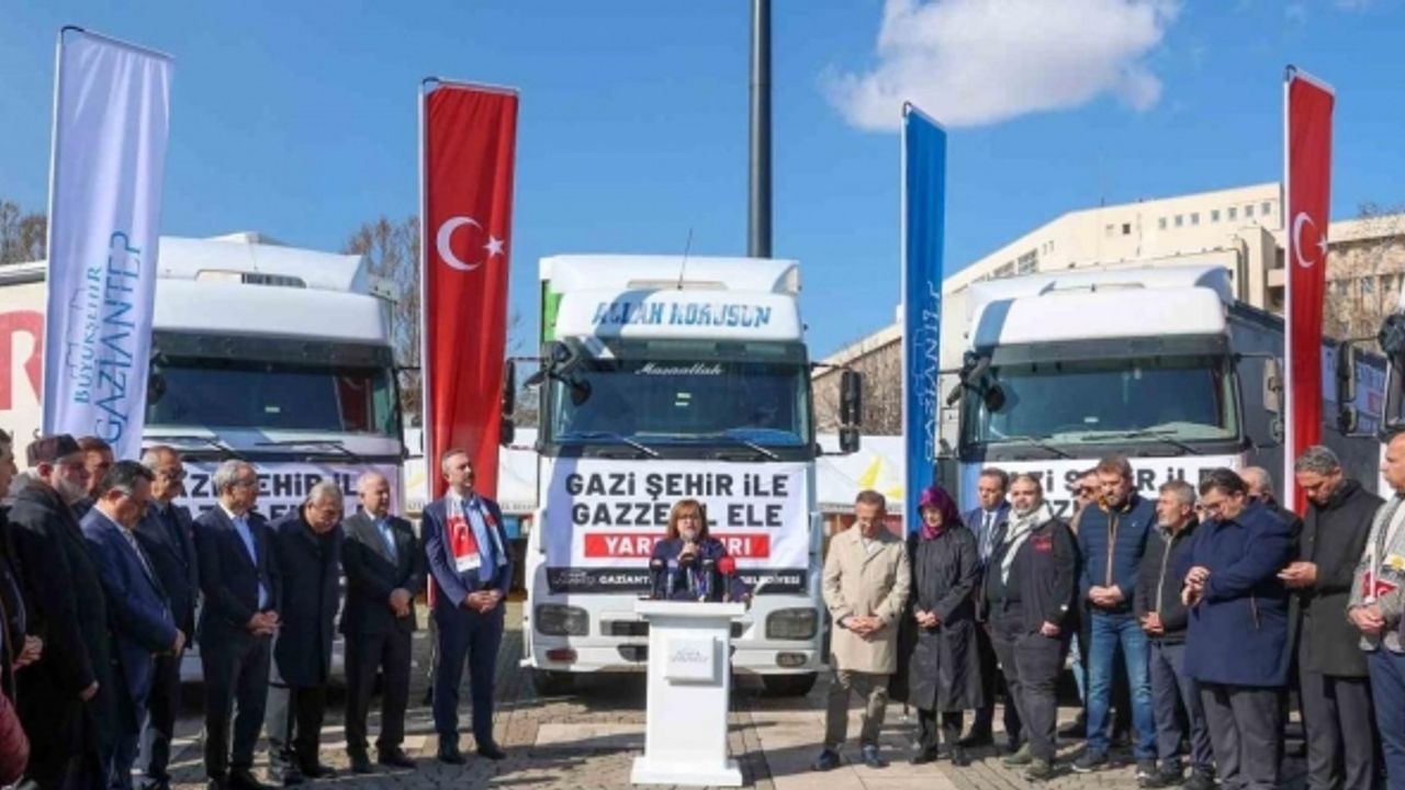 Gaziantep’te 5 tırdan oluşan insani yardım filosu Gazze için yola çıktı