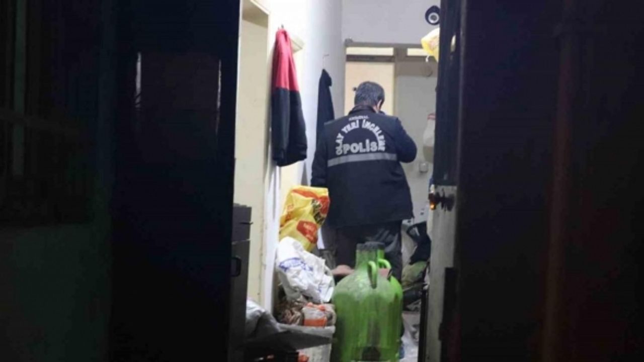 İzmir’de sır cinayet: Bıçakla yaralandı, hastanede hayatını kaybetti