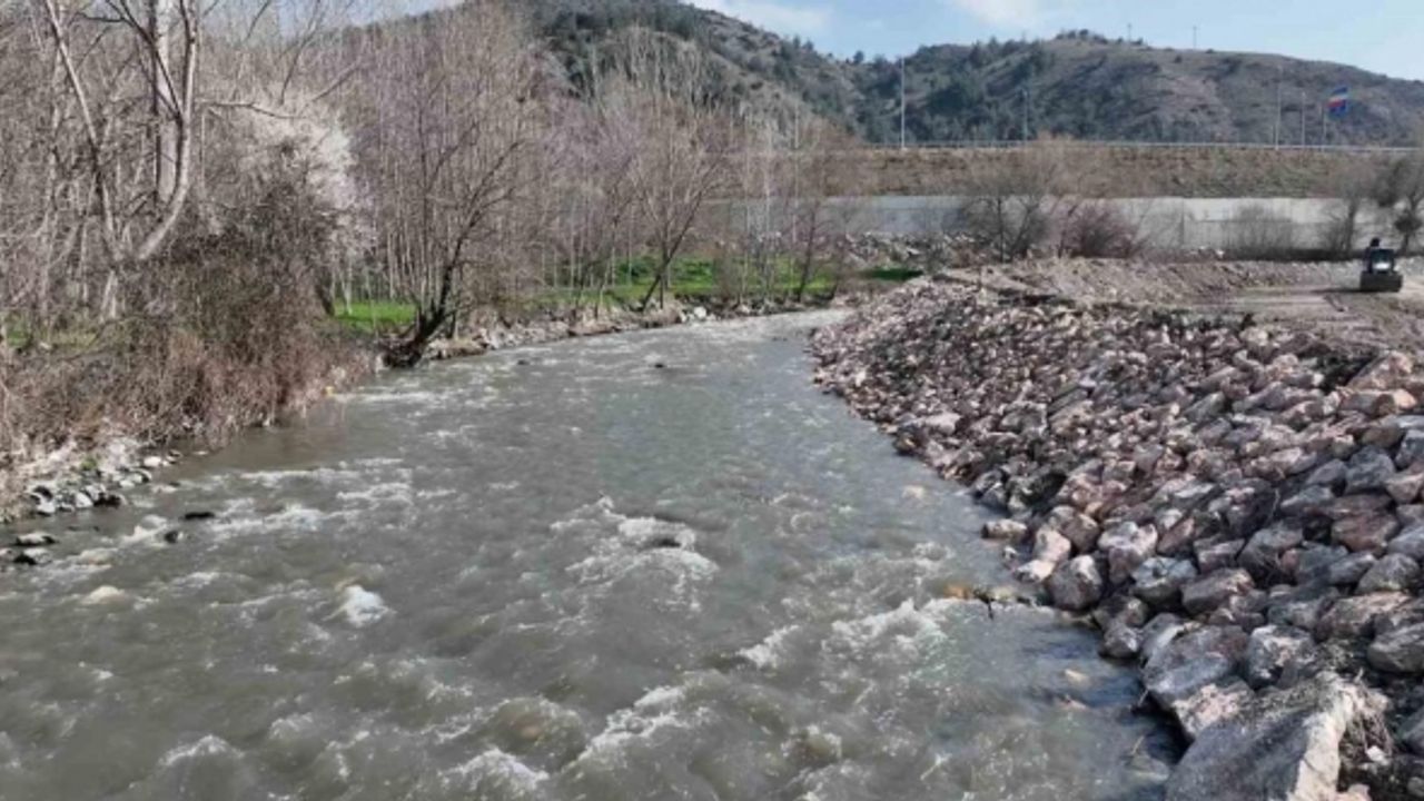 Karasu Deresi taşkın koruma seddi çalışması tamamlandı