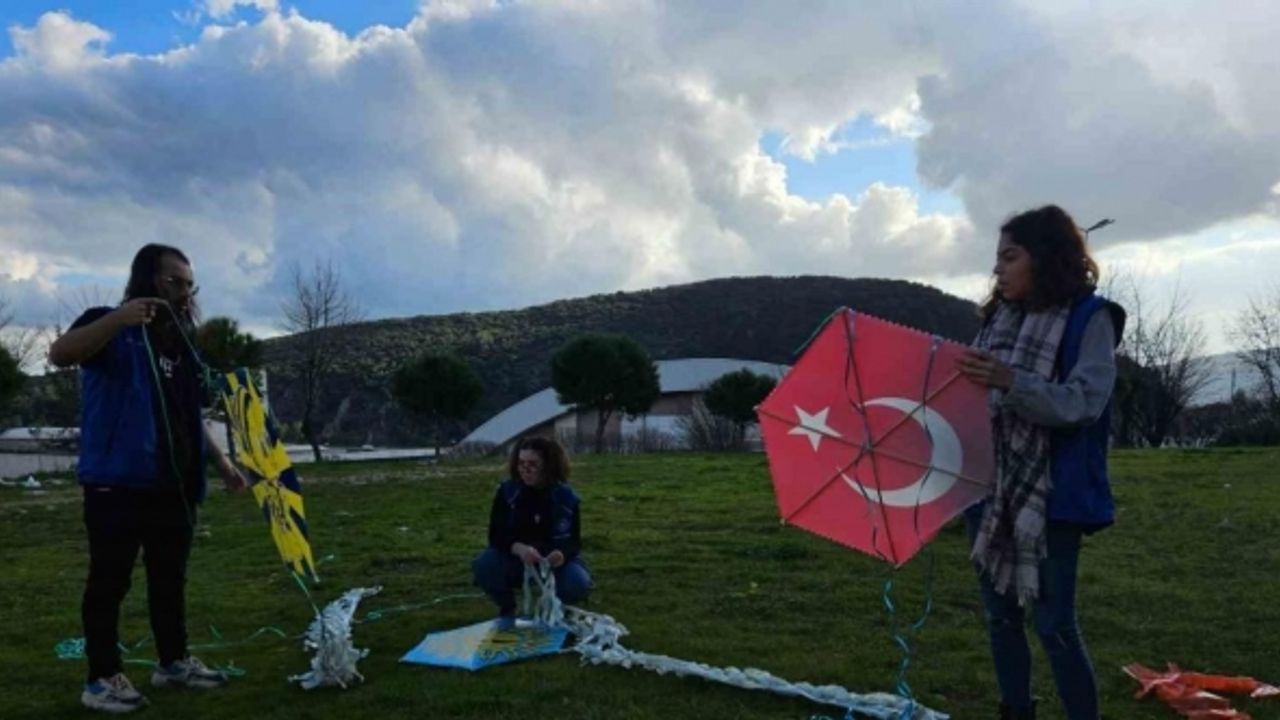 Muğla’da öğrenciler baharın gelişini uçurtma etkinliği ile karşıladı