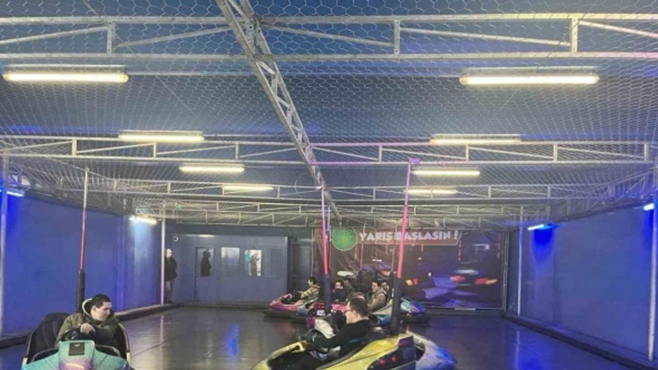Yaşama Destek Evi’nin özel çocukları lunaparkta doyasıya eğlendi