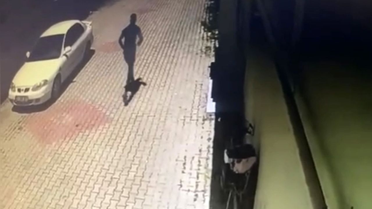 Polisten kaçarak markete giren şüpheli üzerinde ruhsatsız silahla yakalandı